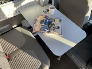 Der Maxi Tisch für den VW Grand California