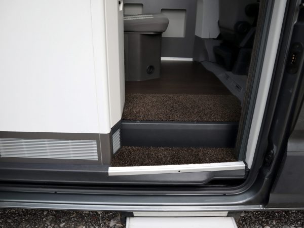 Die Eingangsmatten für den VW Grand California