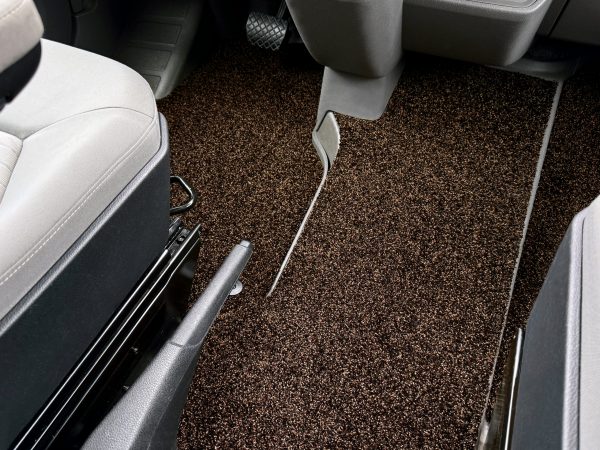 Die Fahrerhausteppiche für den VW Grand California