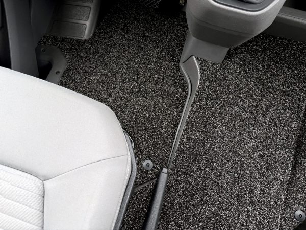 Die Fahrerhausteppiche für den VW Grand California